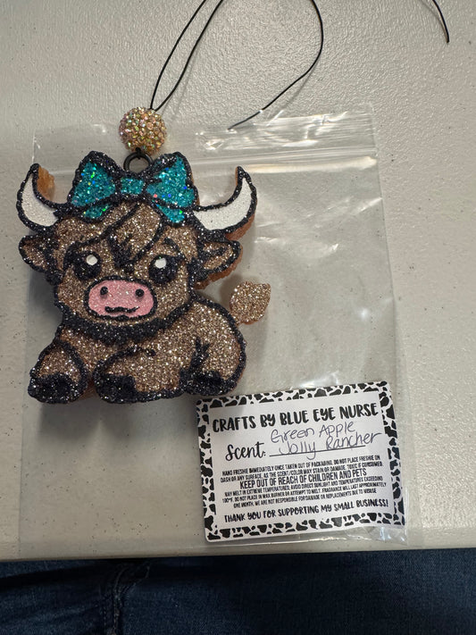 Hyland Cow with Bow Freshie