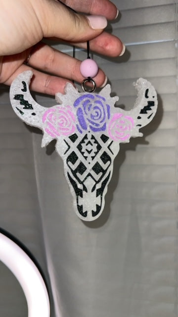 Floral Bull Head Freshie